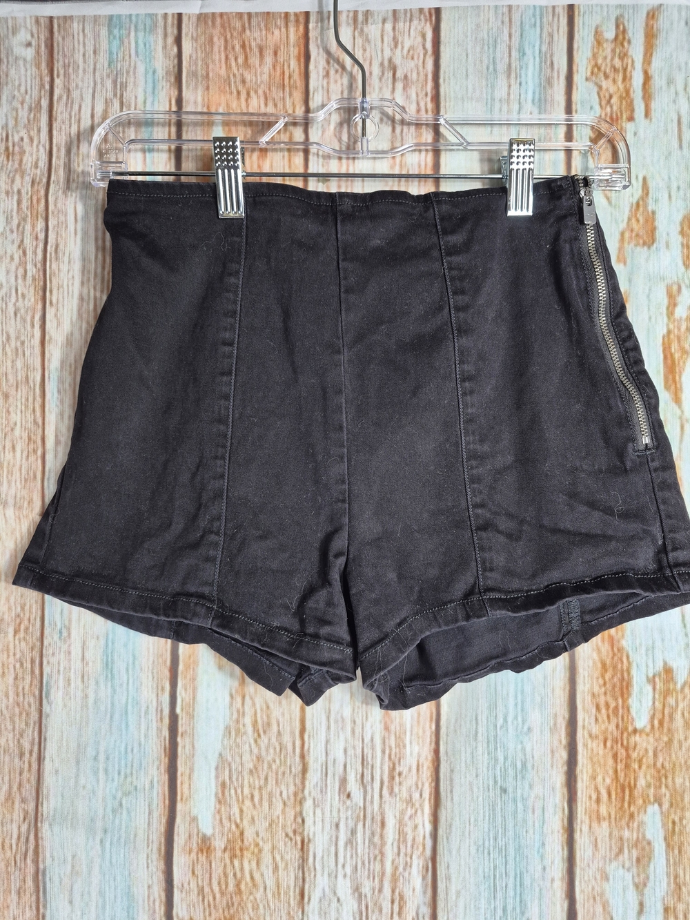 Hollister High-Waist Black Women's Shorts with Side Zip